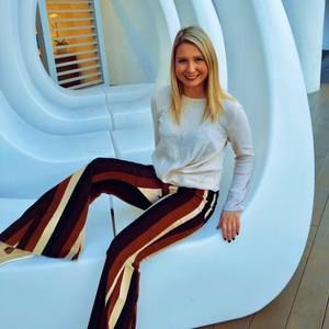 Meet your Posher, Lauren